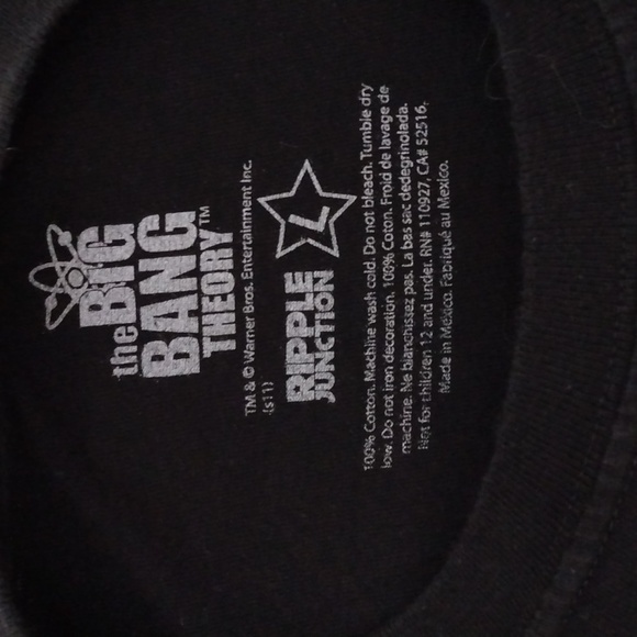 Big Bang Theory T-shirt - Picture 2 of 2